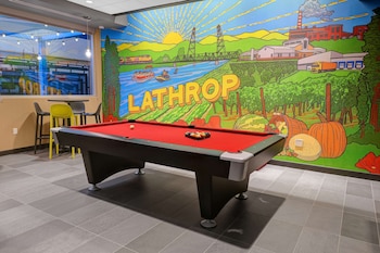 tru by hilton lathrop ca