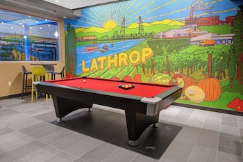 tru by hilton lathrop ca