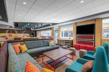 tru by hilton lathrop ca