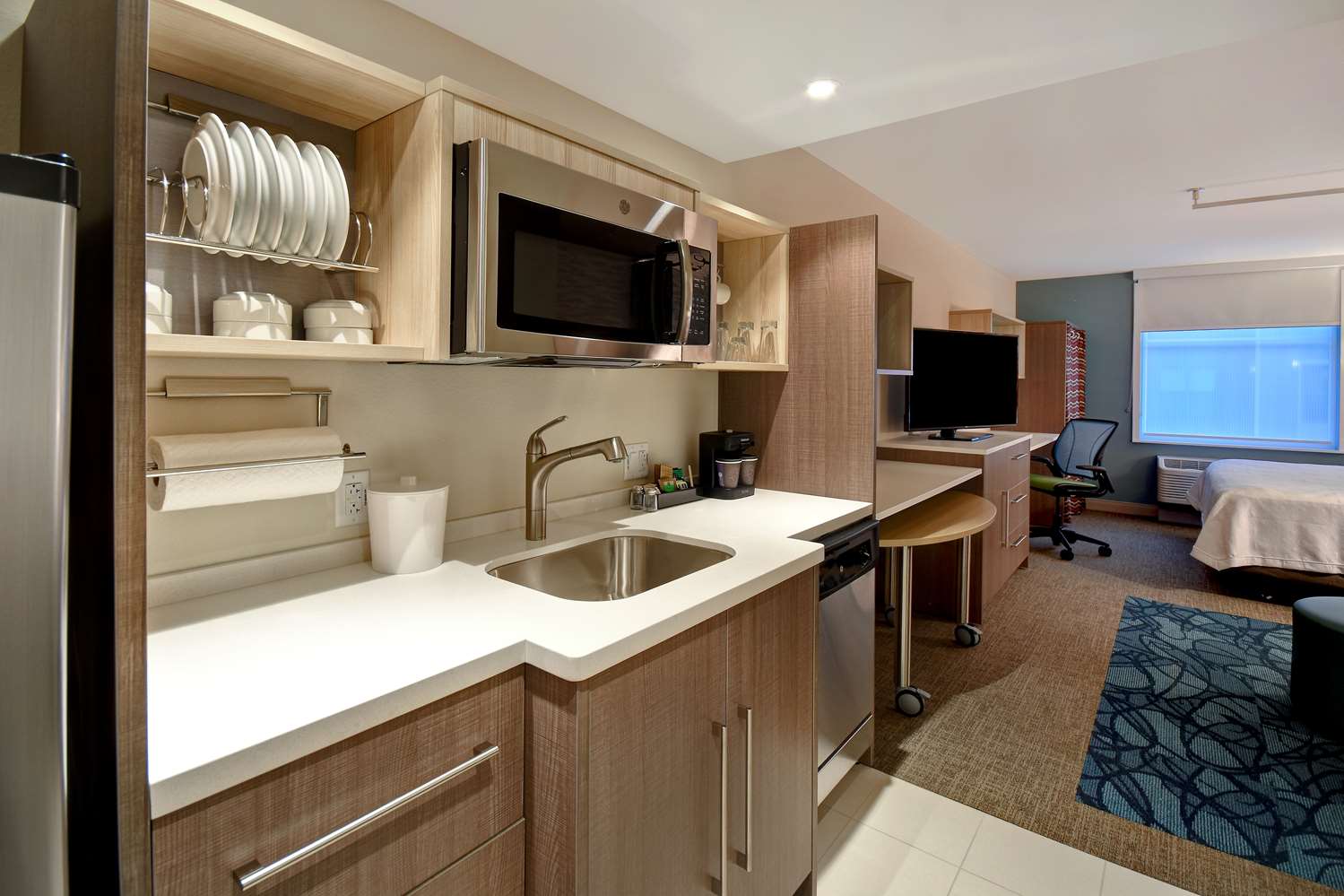 home2 suites by hilton boston south bay