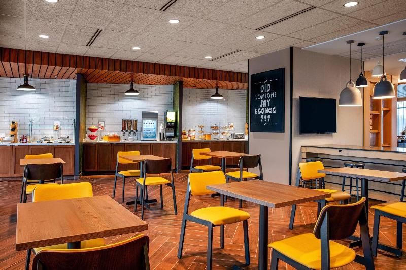 fairfield inn and suites by marriott harrisburg west mechanicsburg