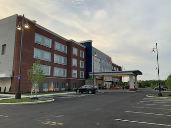 hampton inn and suites canal winchester columbus