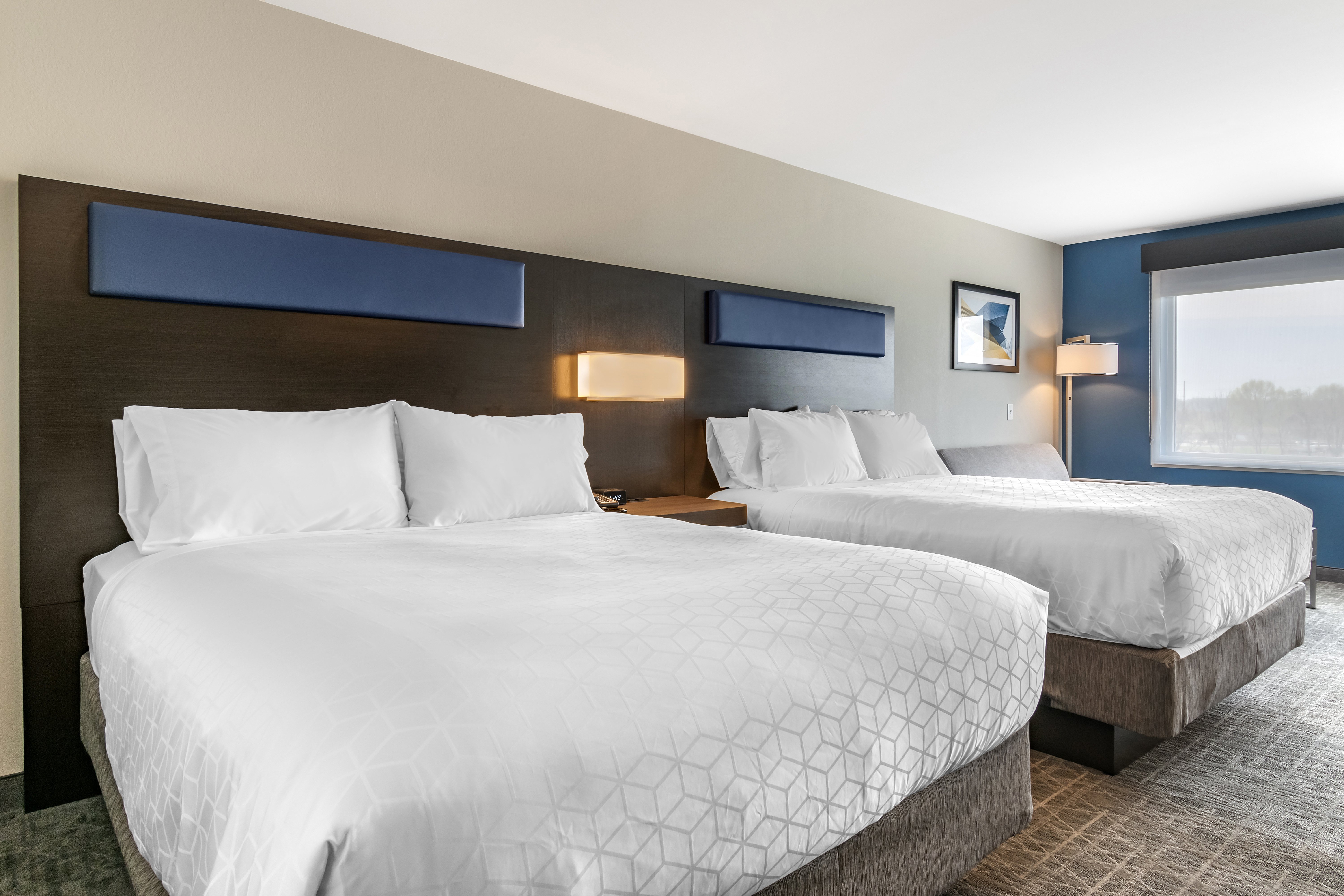 holiday inn express and suites lancaster mount joy