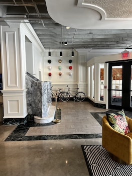 Hotel Indigo Omaha Downtown, An Ihg Hotel,Douglas>>Carter Lake,3.5 star