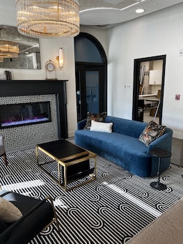 Hotel Indigo Omaha Downtown, An Ihg Hotel,Douglas>>Carter Lake,3.5 star