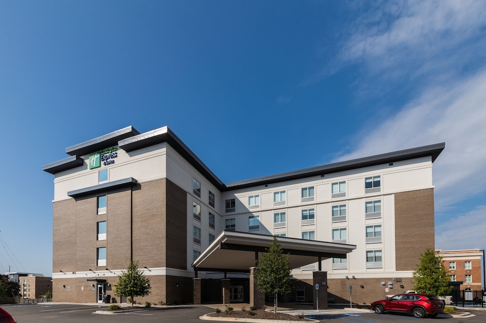 holiday inn expr and sts columbia downtown the vista