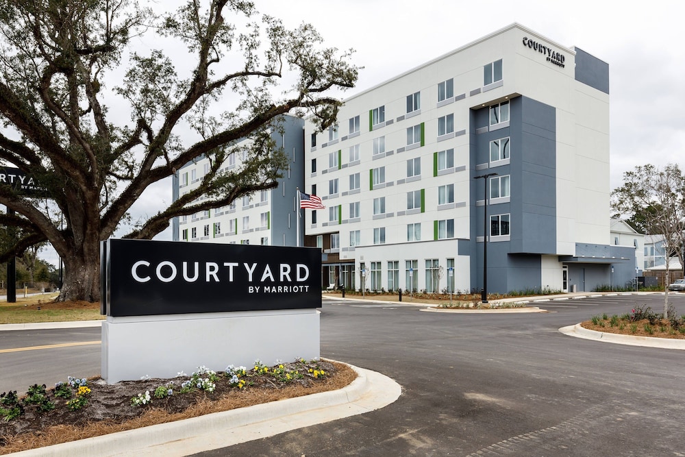 courtyard by marriott pensacola west