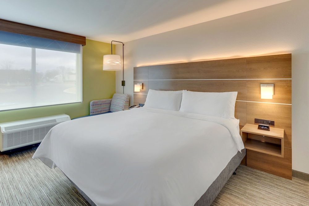 holiday inn express and suites dawsonville an ihg hotel