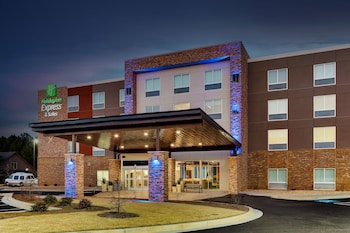 Holiday Inn Express & Suites Dawsonville, An Ihg Hotel,Atlanta>>Amicalola,2.5 star