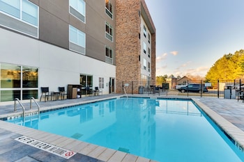 Holiday Inn Express & Suites Dawsonville, An Ihg Hotel,Atlanta>>Amicalola,2.5 star