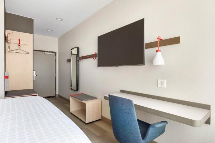 avid hotel nashville airport an ihg hotel