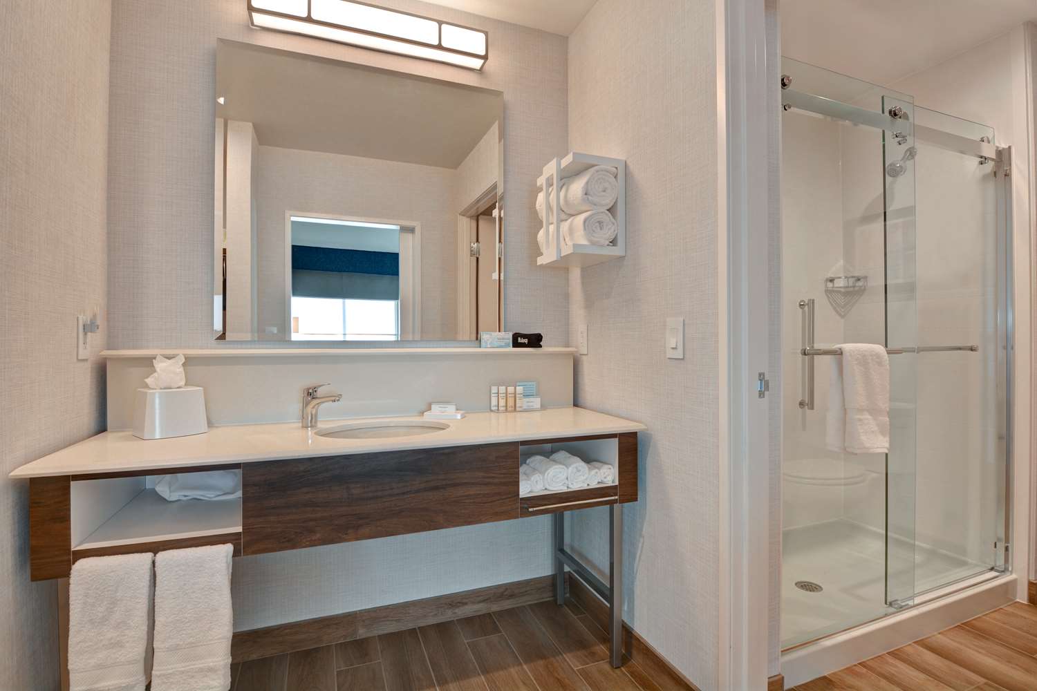 hampton inn and suites nashville downtown capitol view