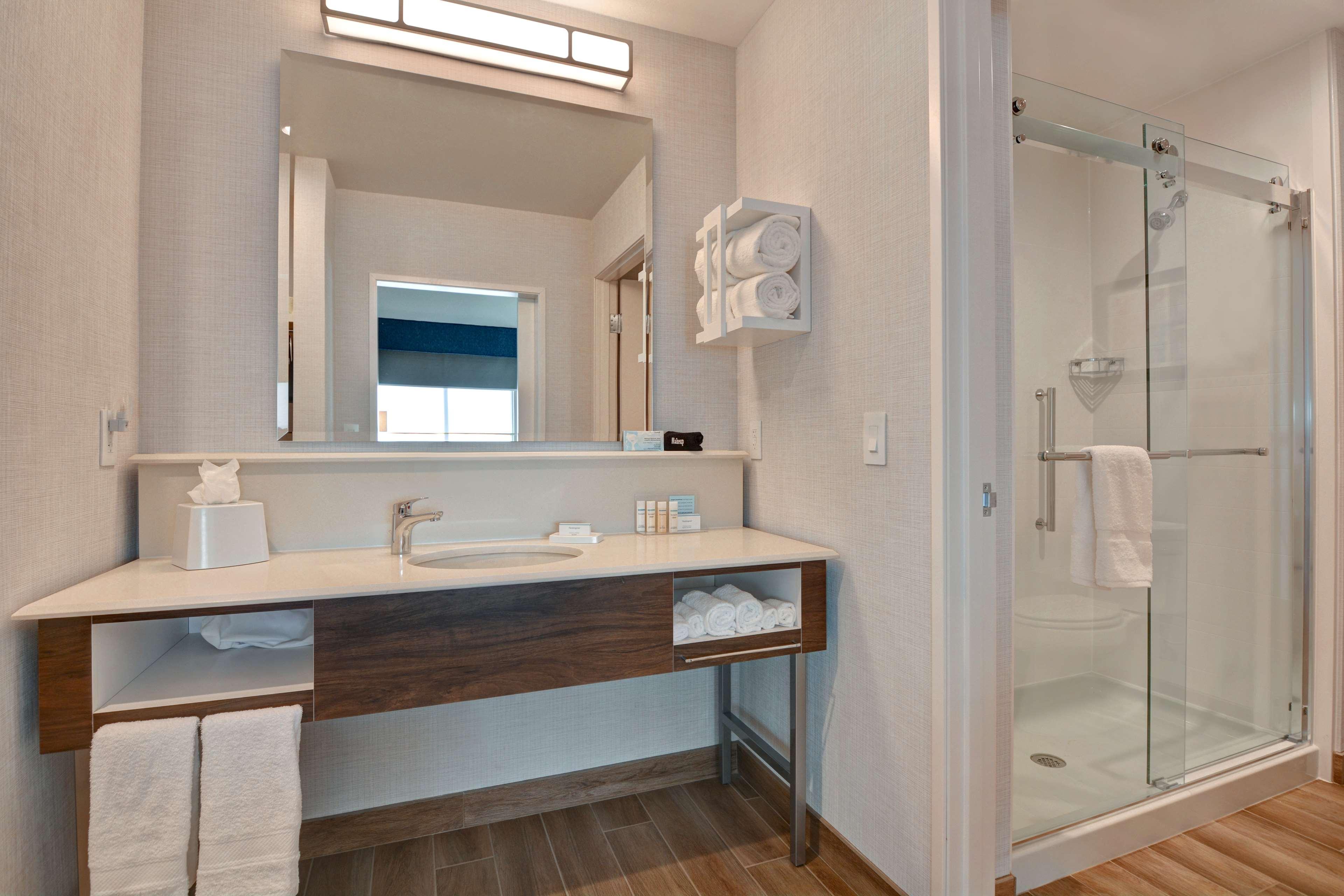 hampton inn and suites nashville downtown capitol view