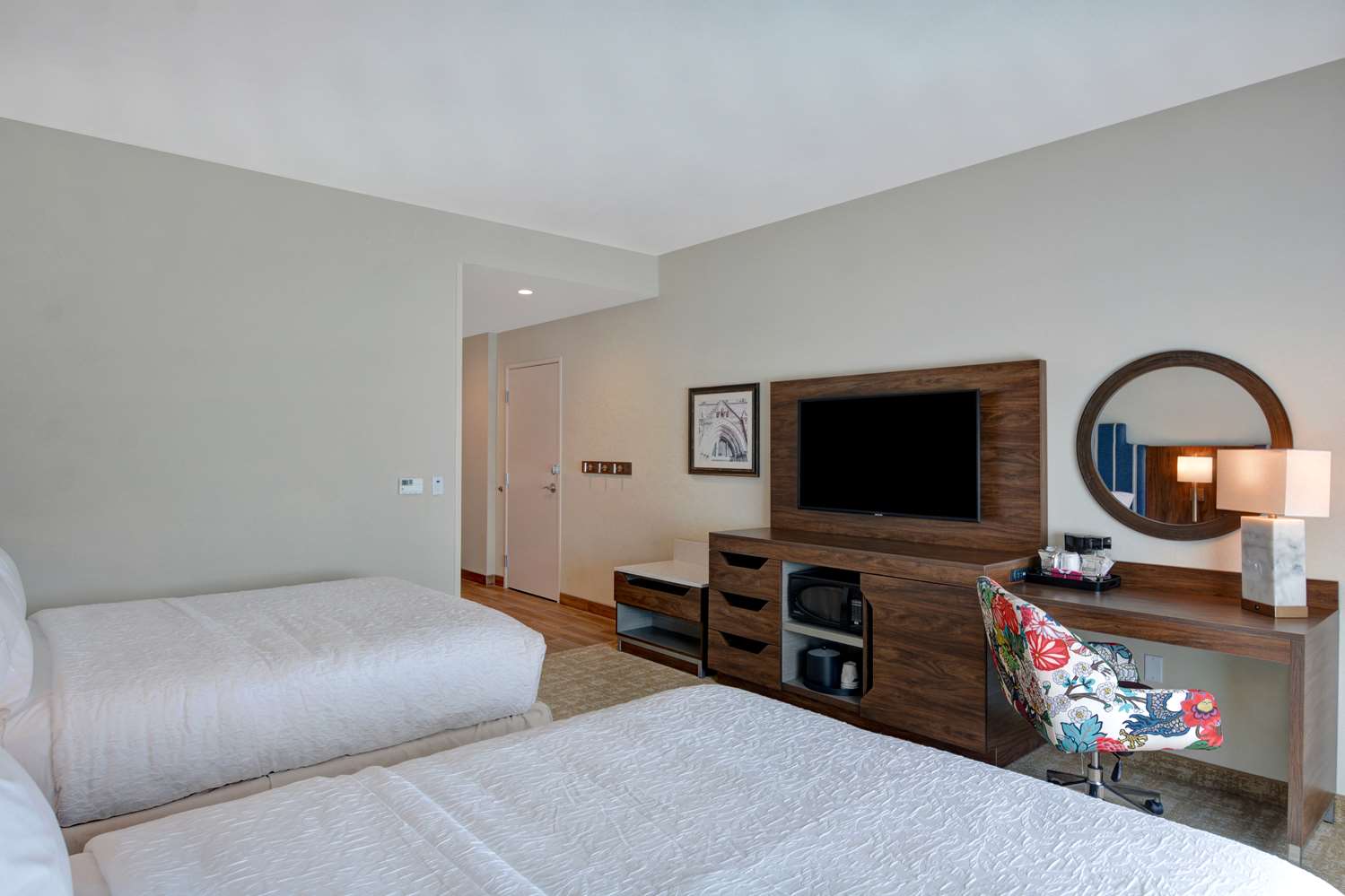 hampton inn and suites nashville downtown capitol view