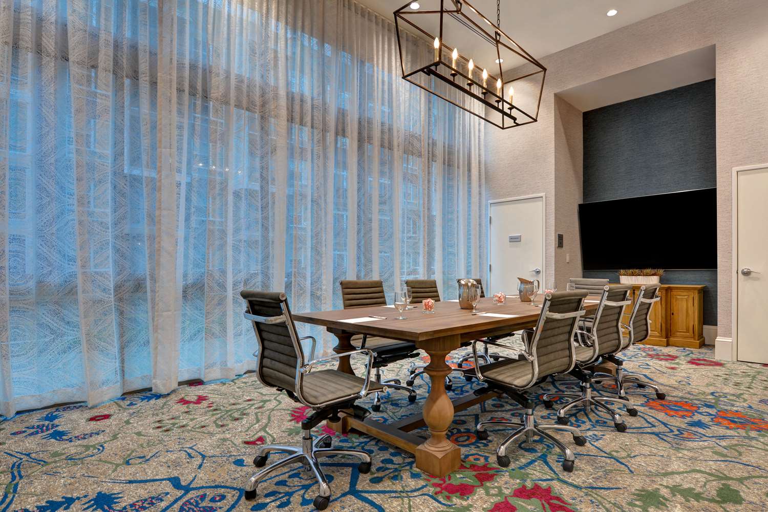 hampton inn and suites nashville downtown capitol view