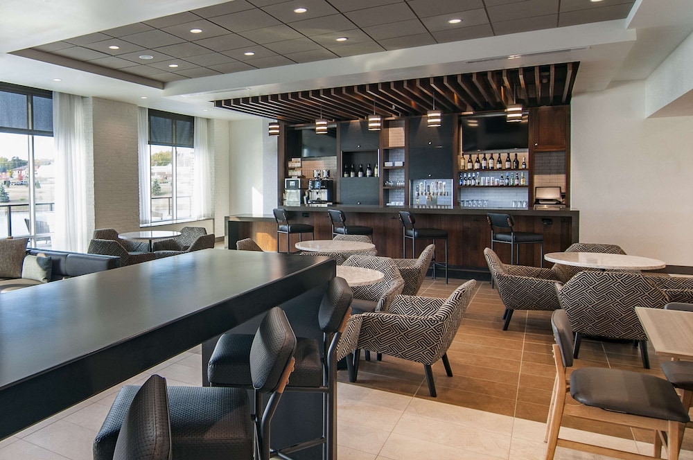 hyatt place sioux falls south