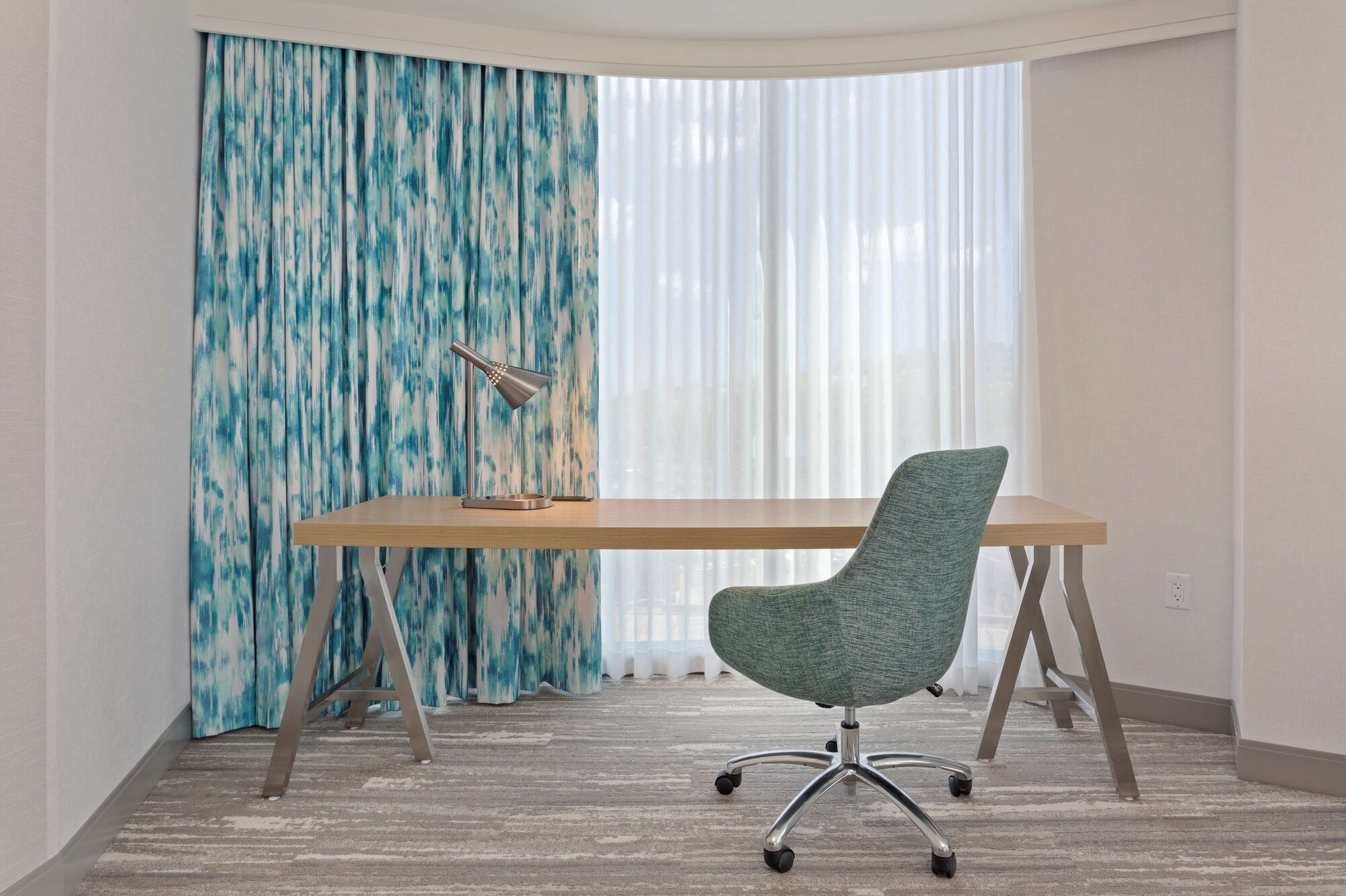 hilton garden inn boston brookline ma