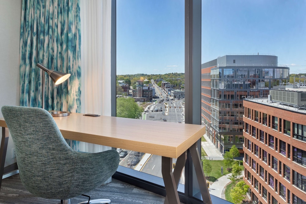 hilton garden inn boston brookline ma