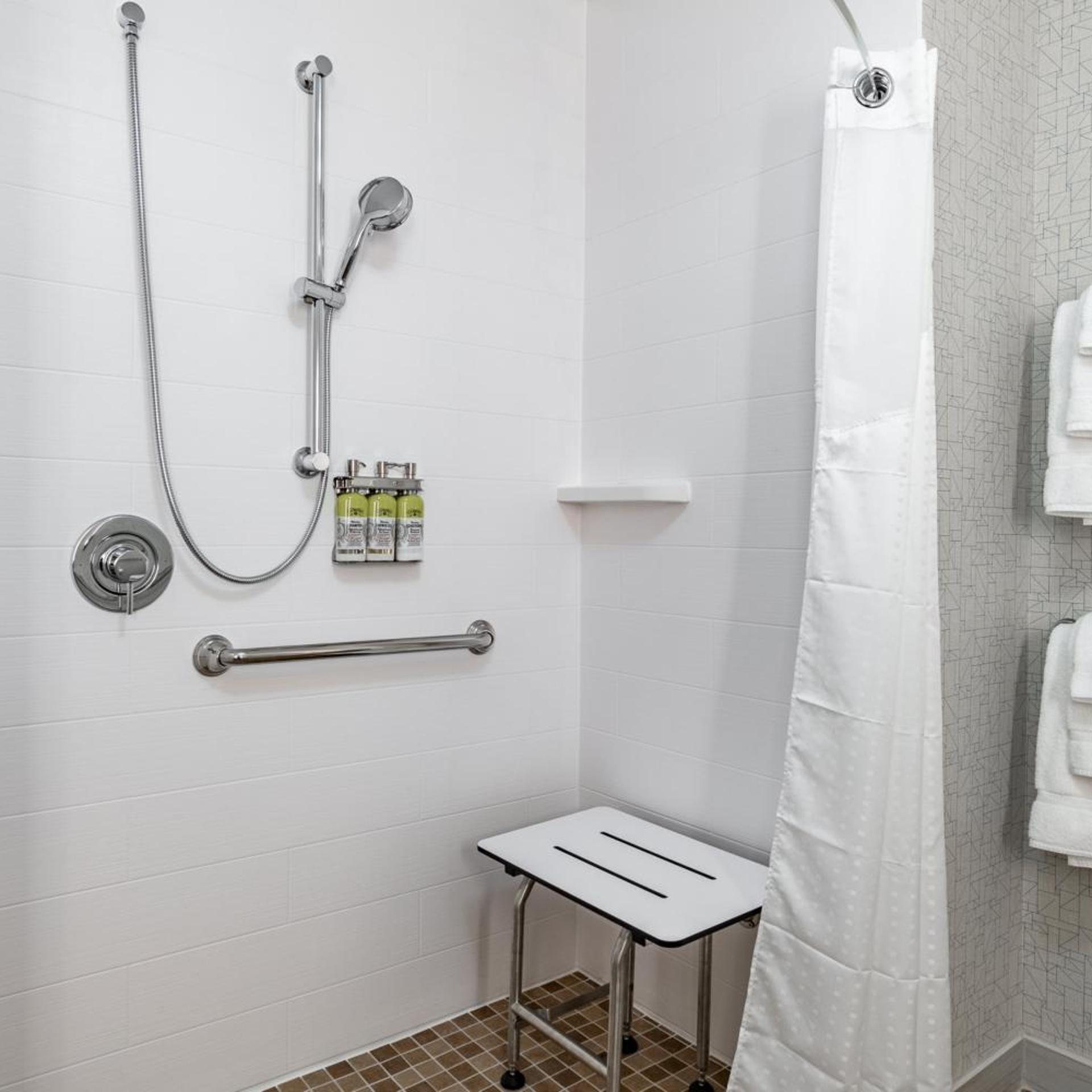 holiday inn express and suites moundsville an ihg hotel