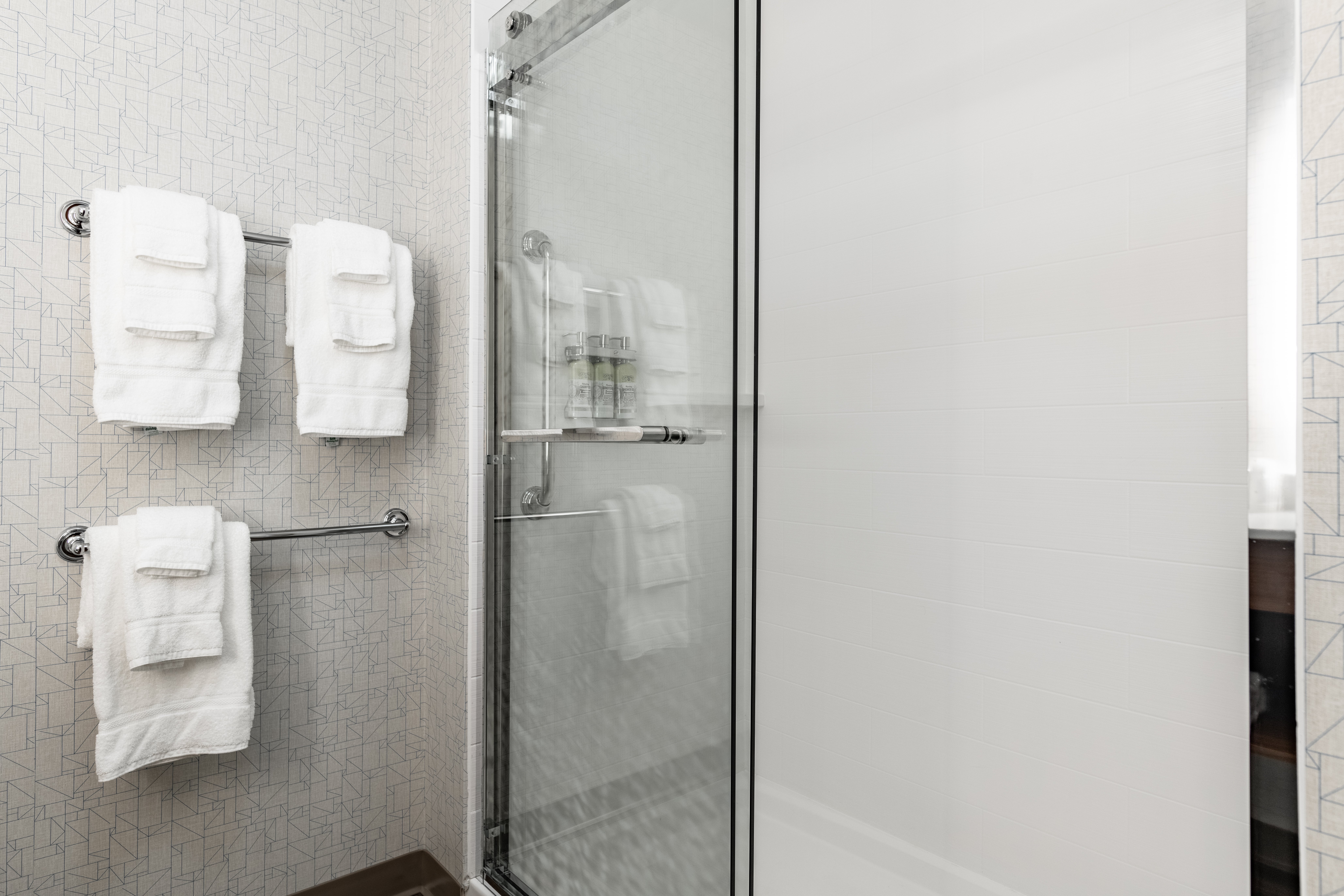 holiday inn express and suites moundsville an ihg hotel