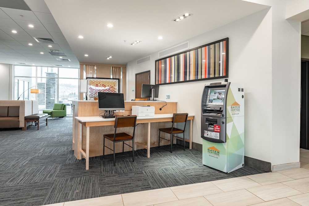 holiday inn express and suites moundsville an ihg hotel