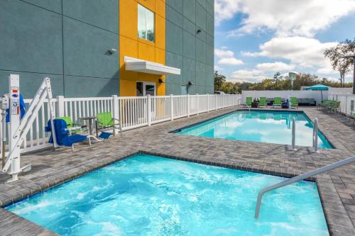 holiday inn express and suites wildwood the villages