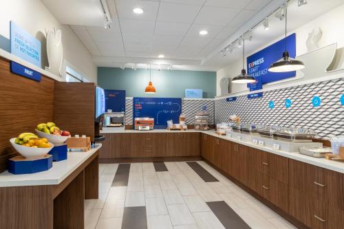 holiday inn express and suites wildwood the villages