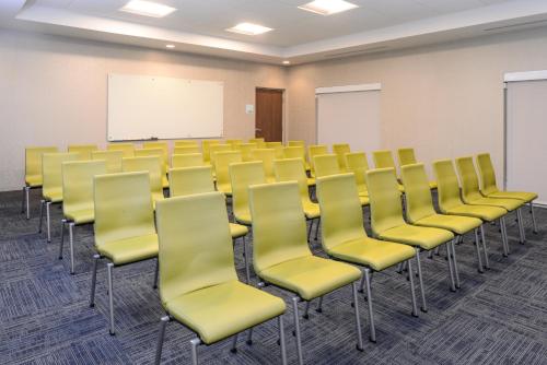 holiday inn express and suites wildwood the villages