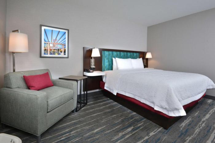 hampton inn and suites by hilton charlotte north i 485
