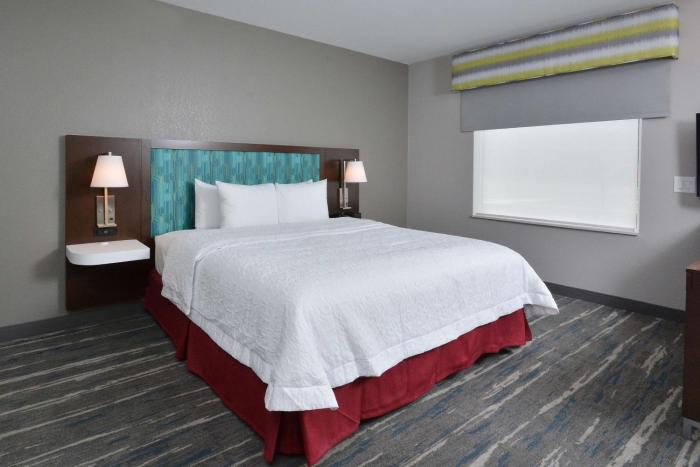 hampton inn and suites by hilton charlotte north i 485