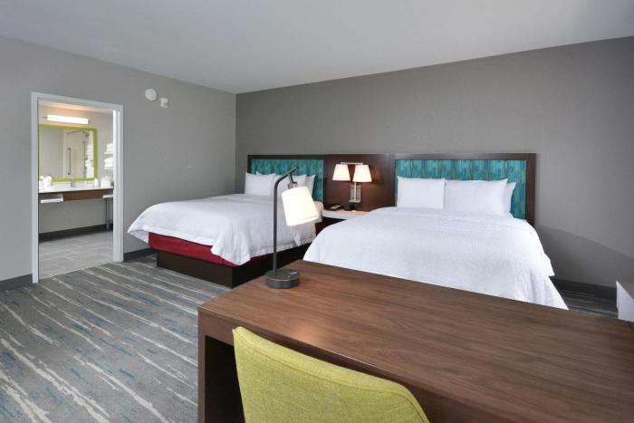hampton inn and suites by hilton charlotte north i 485
