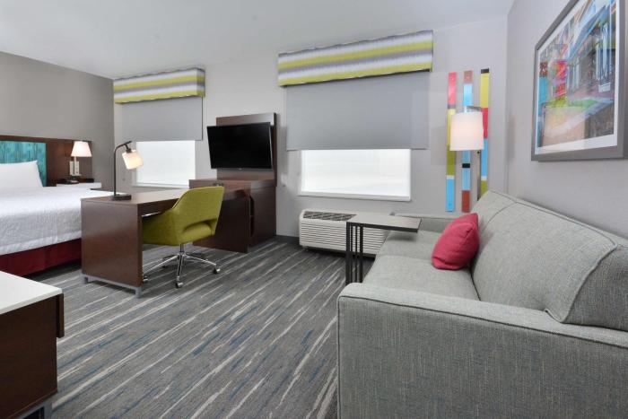 hampton inn and suites by hilton charlotte north i 485