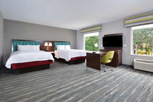 hampton inn and suites by hilton charlotte north i 485