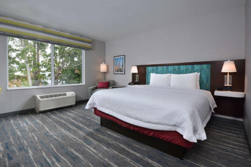 hampton inn and suites by hilton charlotte north i 485
