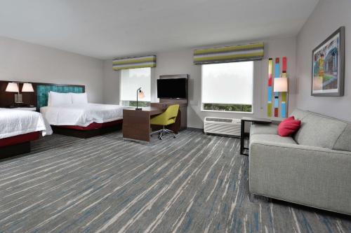 hampton inn and suites by hilton charlotte north i 485