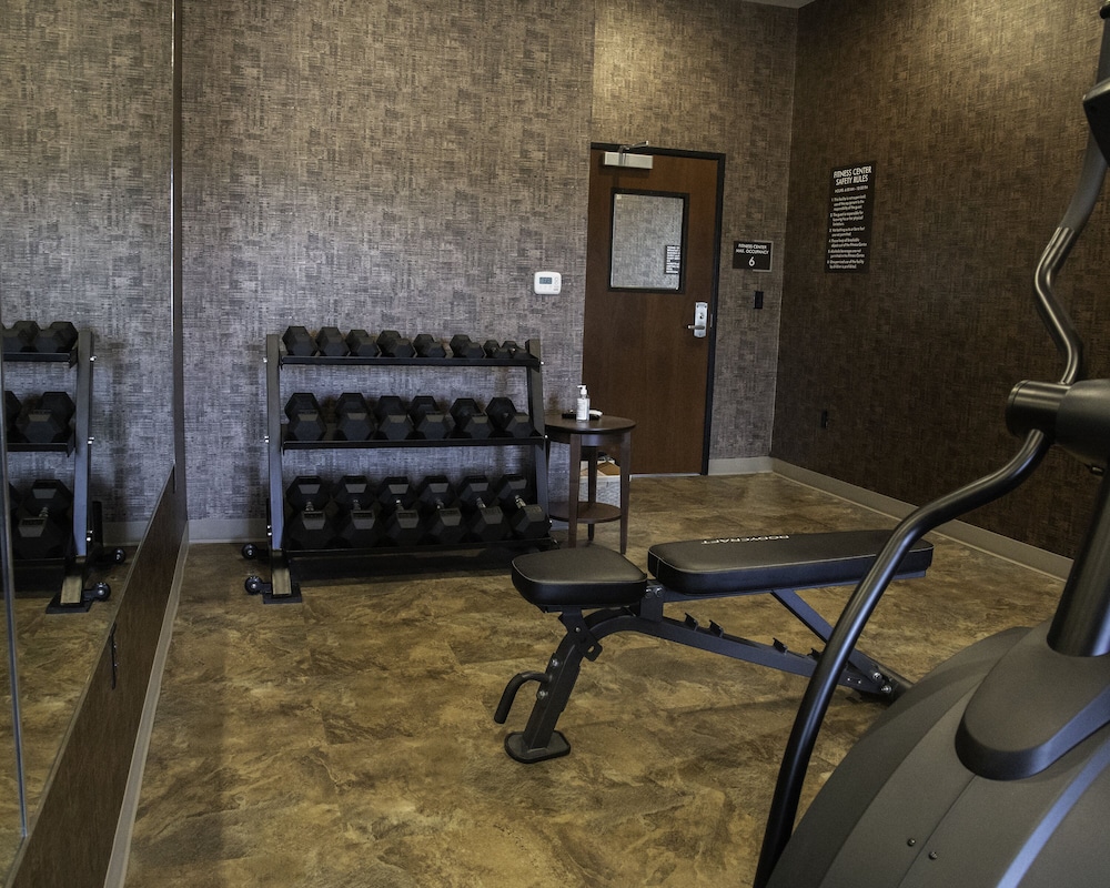 cobblestone hotel and suites two rivers