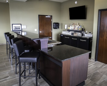 cobblestone hotel and suites two rivers