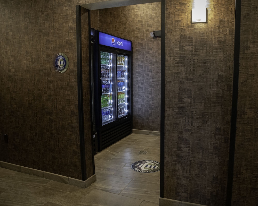 cobblestone hotel and suites two rivers