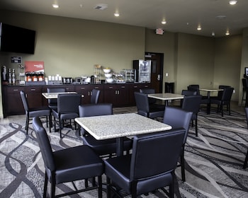 cobblestone hotel and suites two rivers