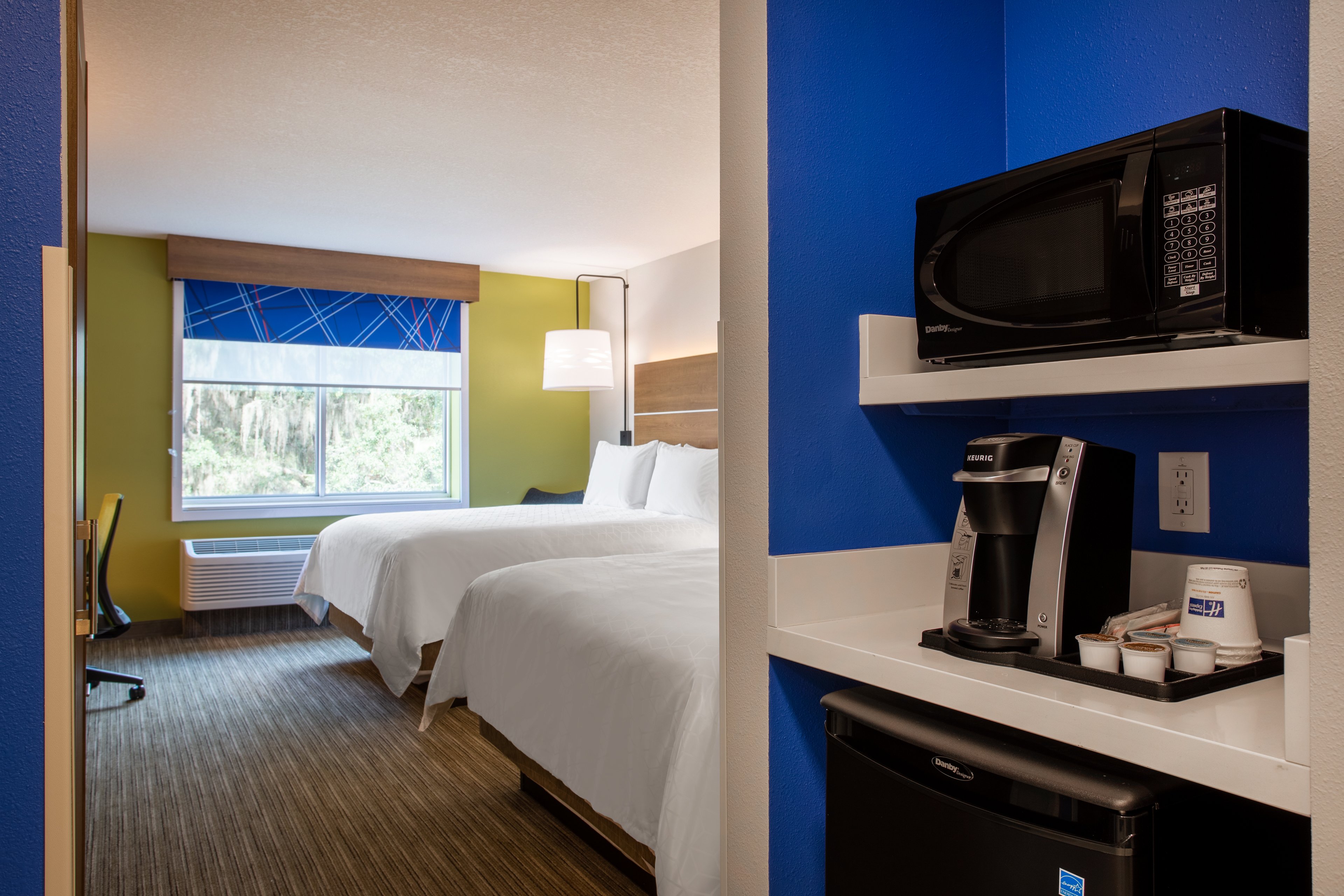 holiday inn express and suites deland south an ihg hotel