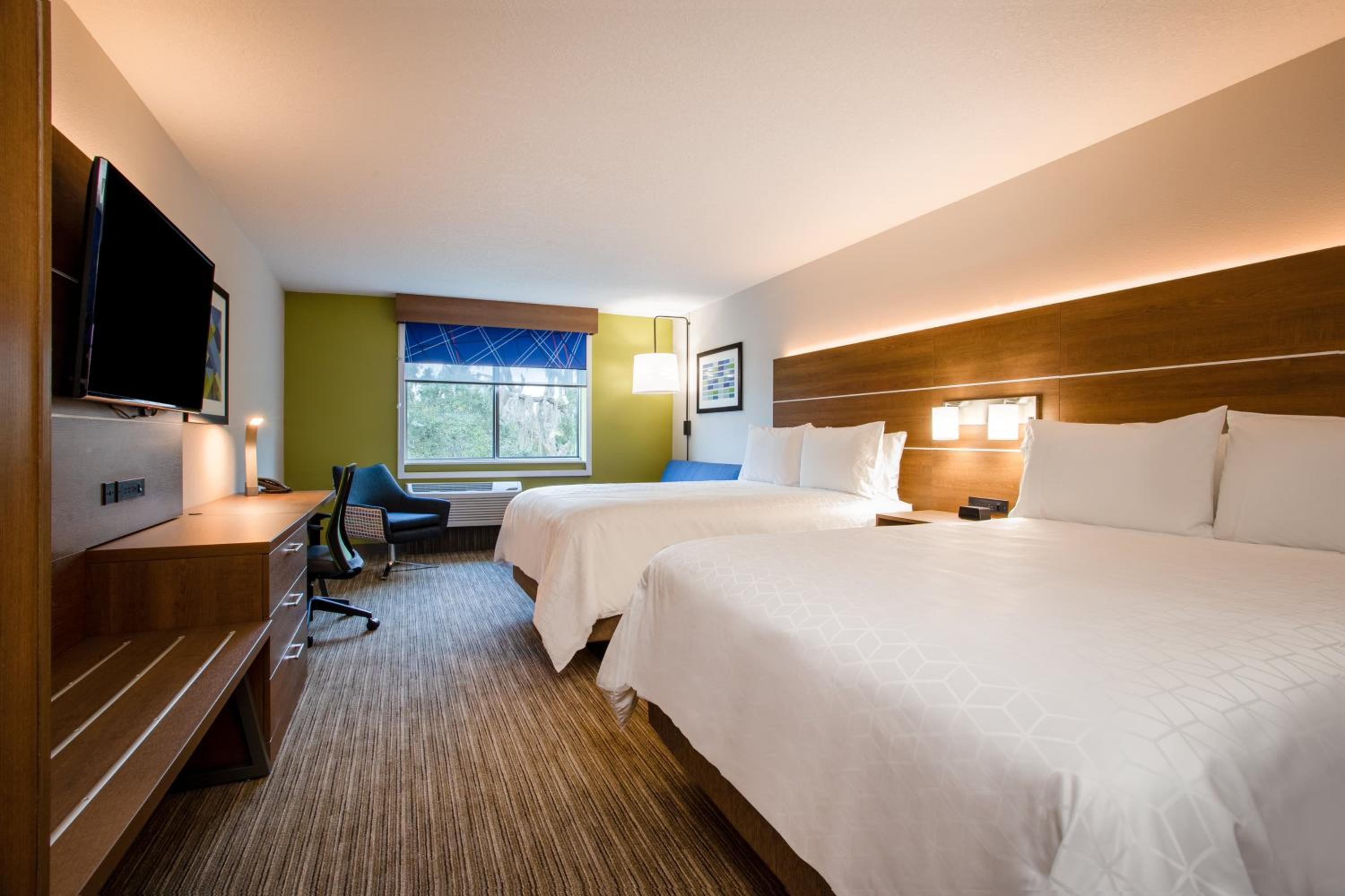 holiday inn express and suites deland south an ihg hotel