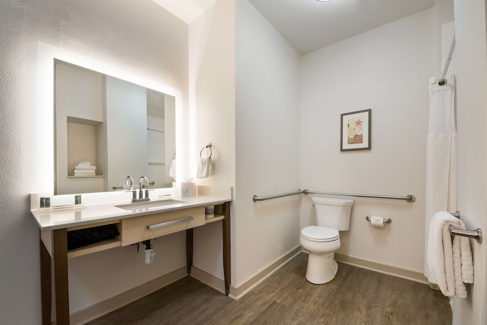 best western bandera suites and saloon