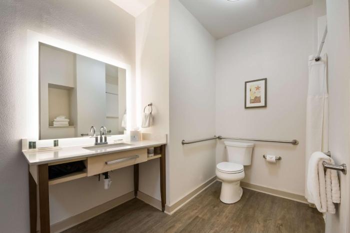 best western bandera suites and saloon