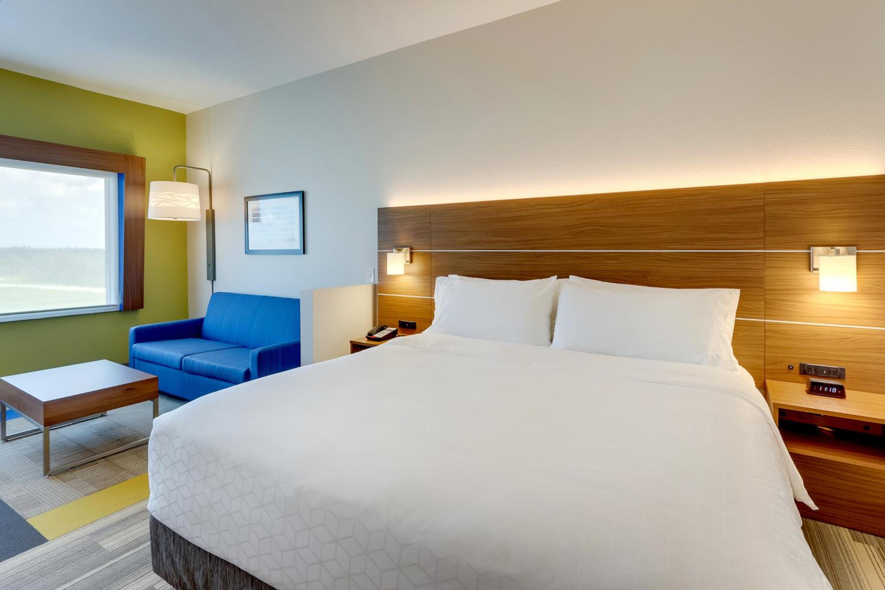 holiday inn express wilmington porters neck an ihg hotel