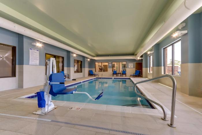 holiday inn express wilmington porters neck an ihg hotel