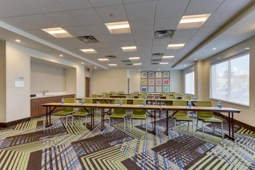 holiday inn express wilmington porters neck an ihg hotel