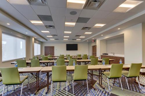 holiday inn express wilmington porters neck an ihg hotel