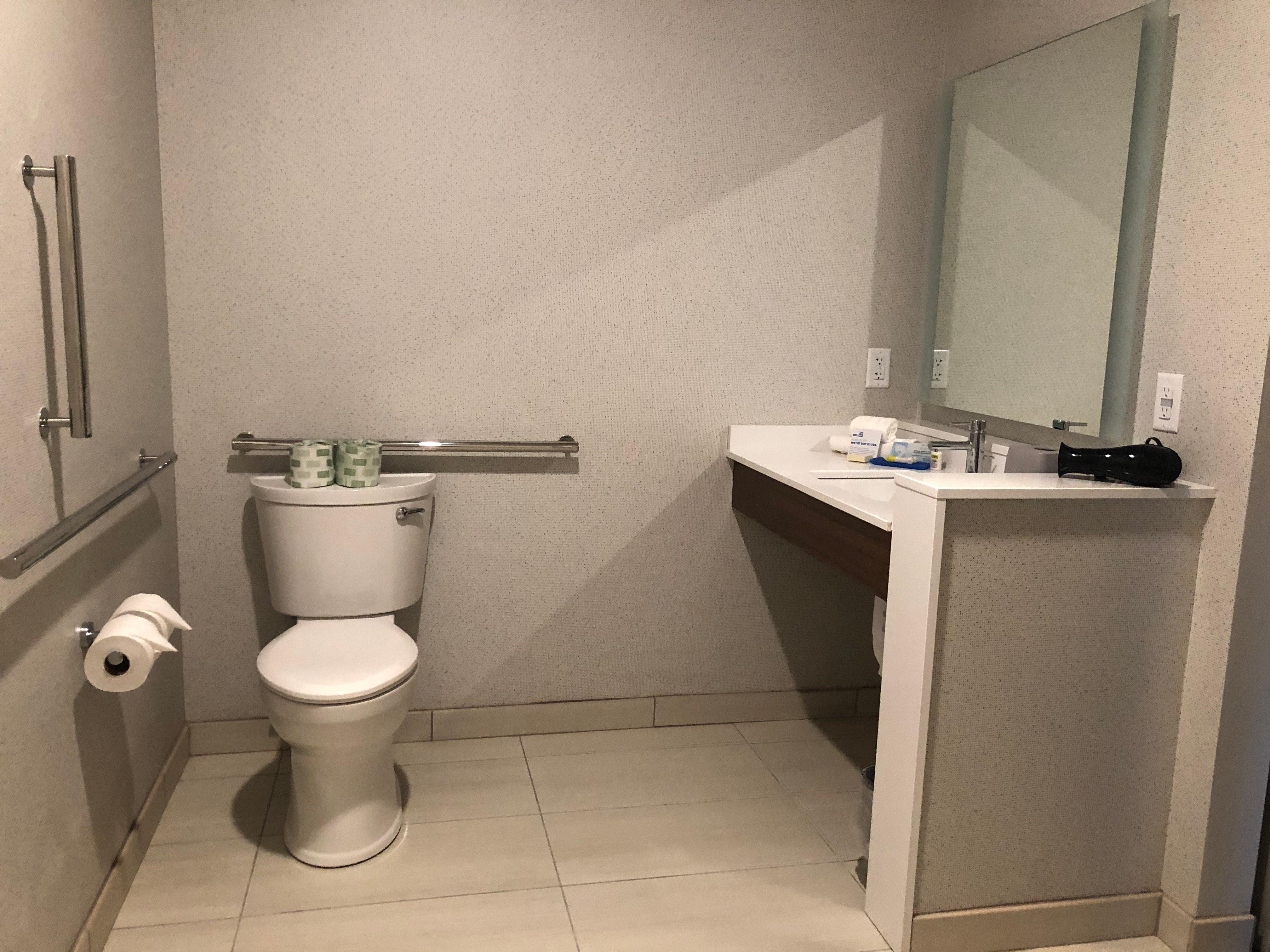 holiday inn express and suites madison w middleton