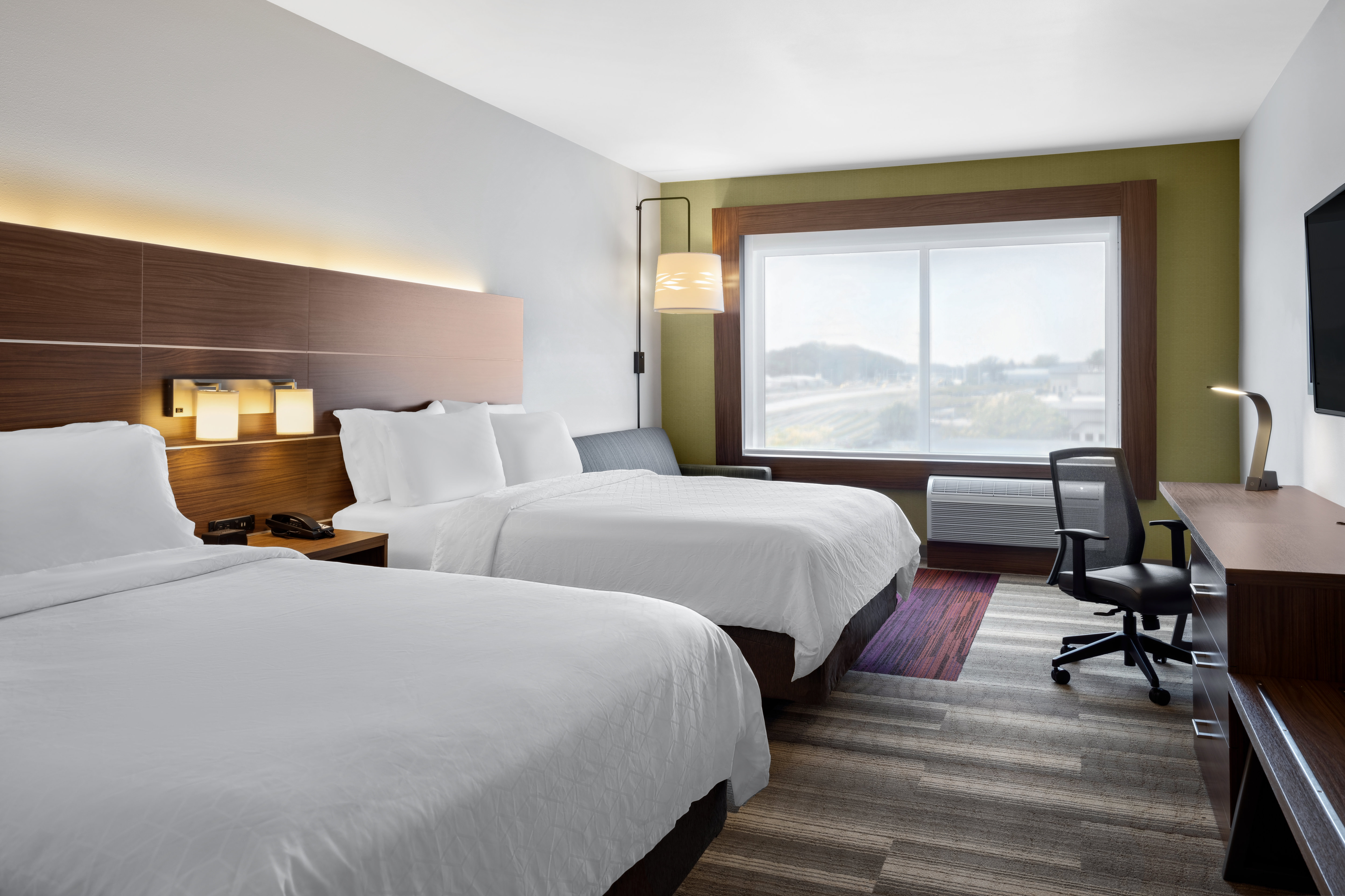 holiday inn express and suites madison w middleton