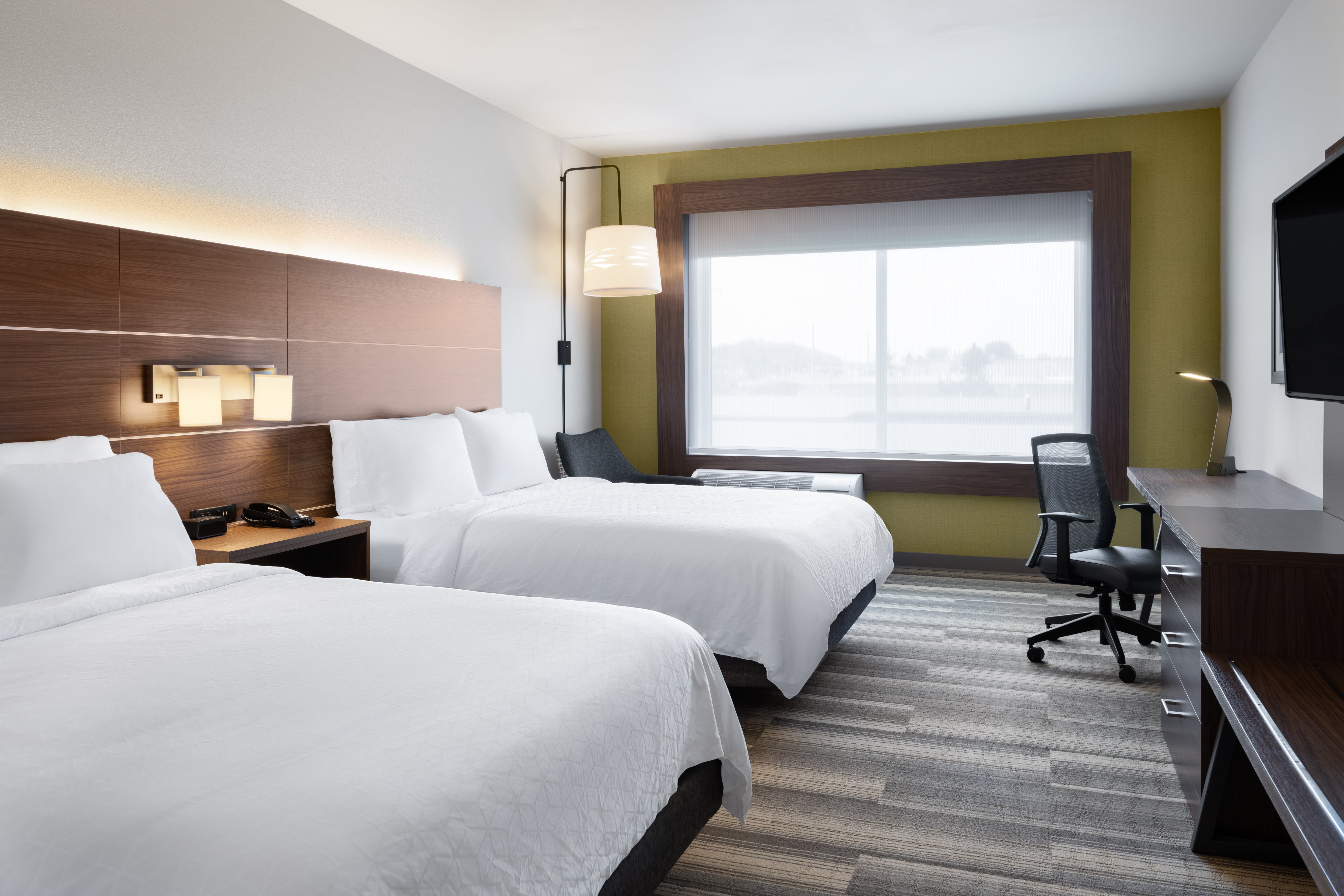 holiday inn express and suites madison w middleton